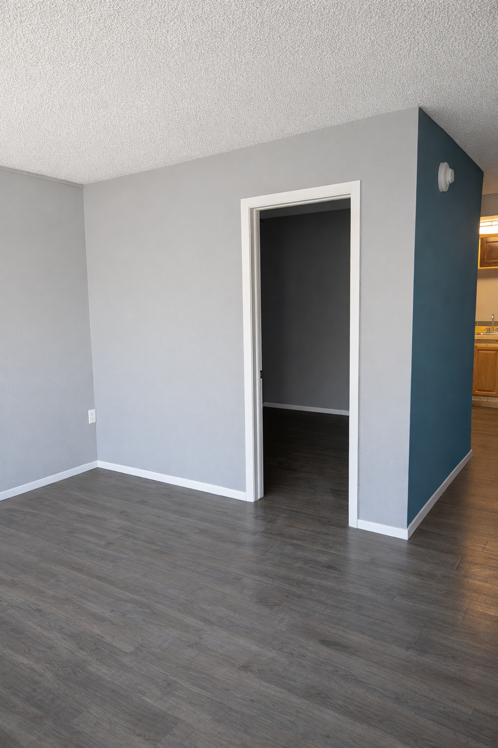 2027 East Van Buren - 334